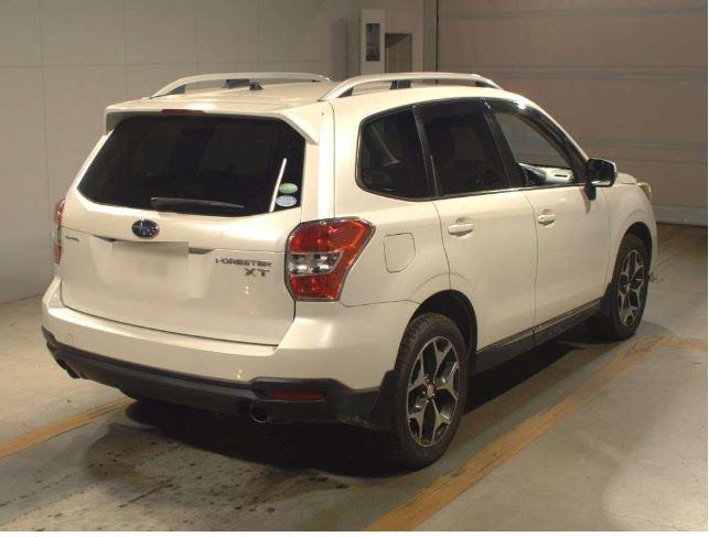 2.0XT EyeSight