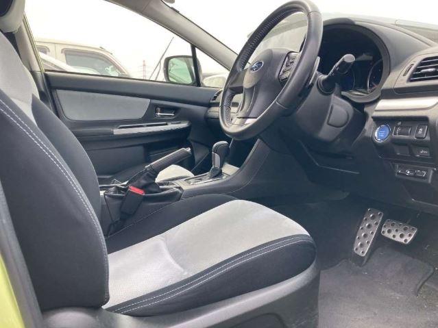 Hybrid 2.0i -L EyeSight 4WD
