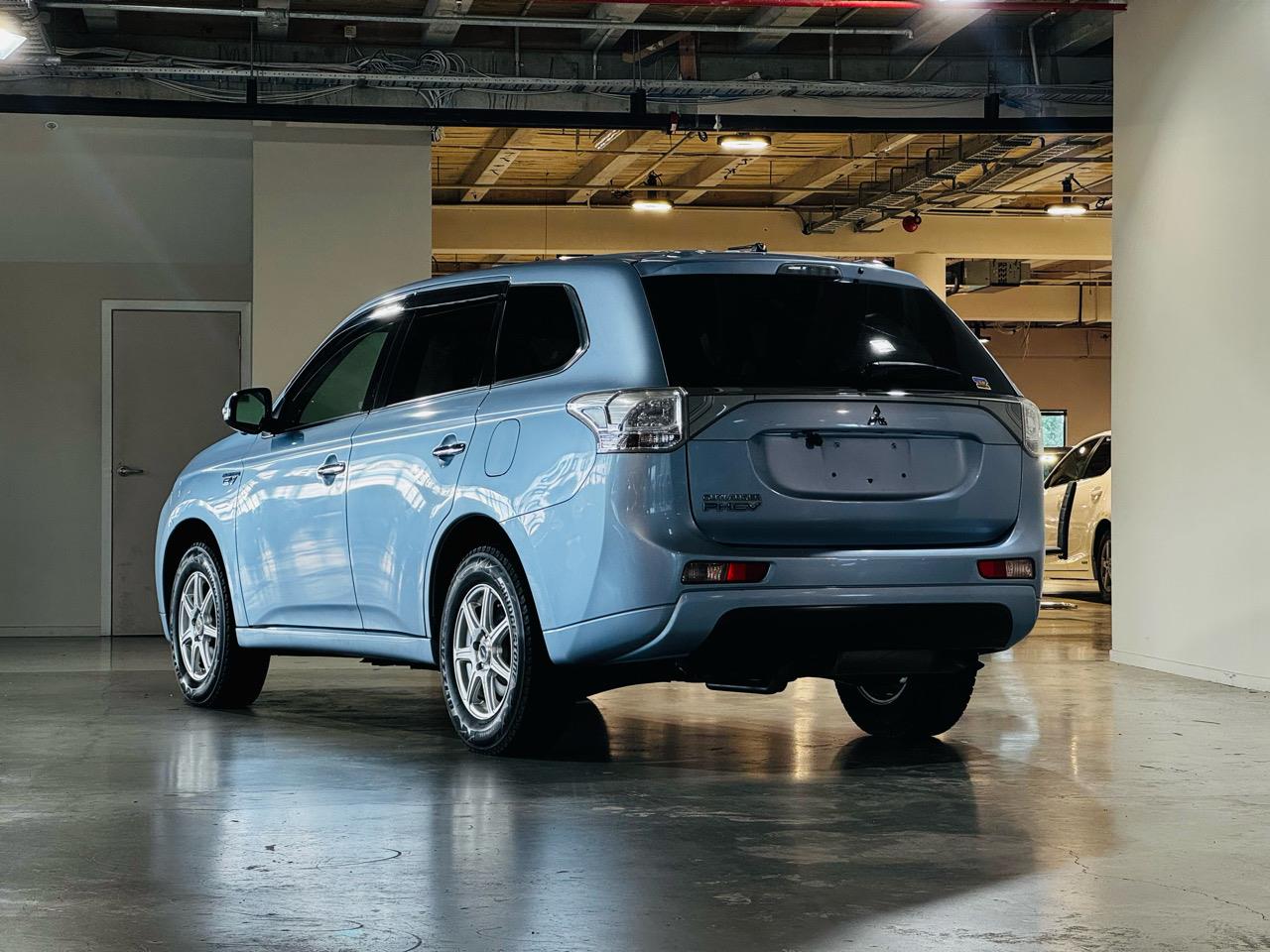 PHEV -G Navi Package